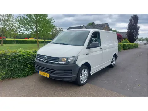 Volkswagen Transporter 2.0 TDI L1H1 AIRCO BJ 2017