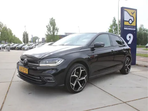 Volkswagen Polo 1.0 TSI Highline DSG Digital Cockpit, Carplay-Navigatie, 18 inch LMV Lente actie!