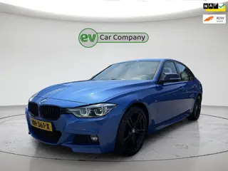 BMW 3-serie 330i M Sport | Estorilblau | Parkeersensoren | Automaat | Sportstoelen | Goed onderhoude