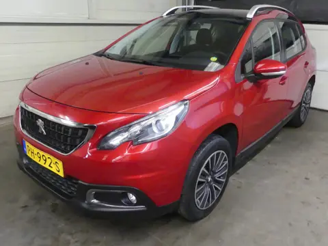Peugeot 2008 1.2 PureTech Blue Lion - Carplay - Mooie Auto