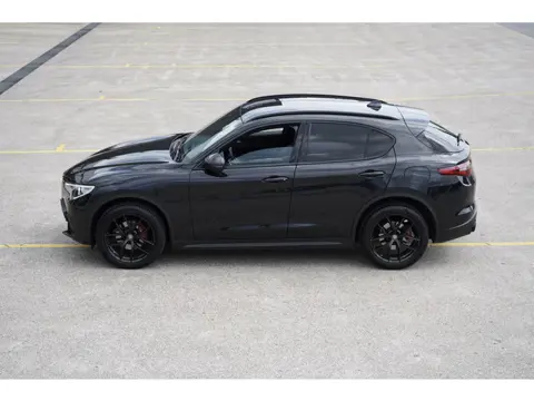 Alfa Romeo Stelvio 2.0 T AWD B-Tech Pack Veloce