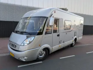 Hymer B 674 SL 2 Lengtebedden Grote Garage (bj 2007)
