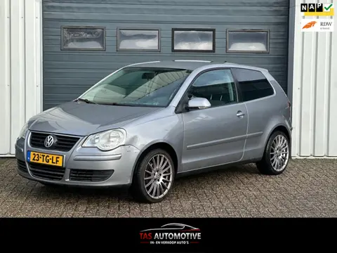 Volkswagen Polo 1.4-16V Optive AIRCO / CRUISE / NAP / APK