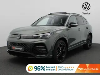 Volkswagen Tiguan 1.5 eHybrid R-Line Edition 272PK DSG Pano-Schuifdak, Black Style, Trekhaak, 20" LM