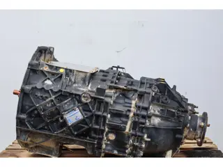 ZF 12AS2330DD TGS (bj 2010)