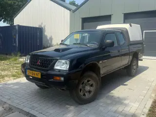 Mitsubishi L 200 2.5 TDi Club Cab 4x4