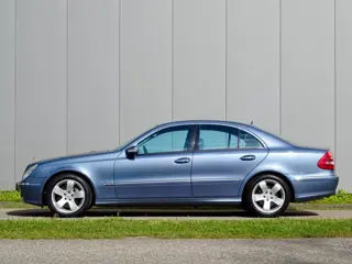 Mercedes-Benz E-klasse 500 | LUCHTV | DISTRONIC | KEYLESS-GO |