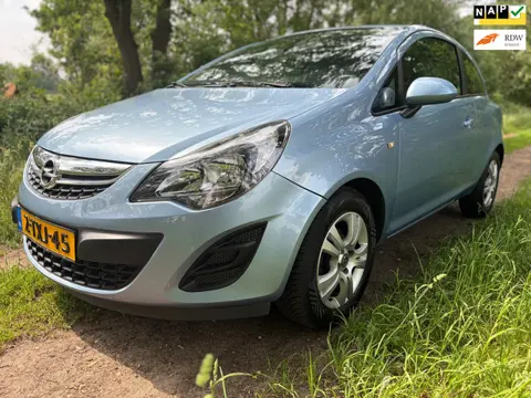 Opel Corsa 1.2-16V Berlin/ Cruise/Trekhaak/Airco/ NEW APK!