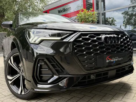 Audi Q3 Sportback 45 TFSI-e AUT. *!* 2x S-LINE *!* NAVI/ RADAR/ 20 INCH/ CAMERA/ MATRIX/ BLACK OPTIE