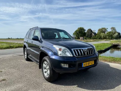 Toyota Land Cruiser 3.0 D-4D LX Blind Van