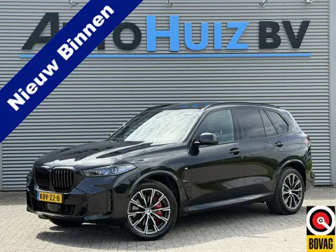 BMW X5 xDrive50e M Sport Panoramadak Wegklapbare trekhaak Harman-Kardon Soundsysteem Keyless Entry
