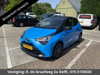 Toyota Aygo 1.0 VVT-i X-Play Cabrio Bi-Tone Automaat | Airco | Camera |
