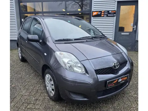 Toyota Yaris 1.0 VVTi Cool **AIRCO-5DRS-APK**