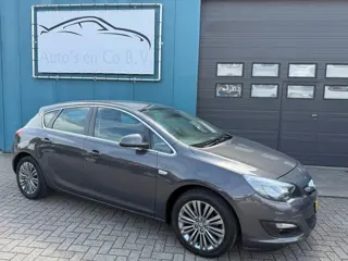 Opel Astra 1.4 Turbo Business+ Clima Navigatie Cruise 17" Lm velgen LED Trekhaak NL Auto NAP