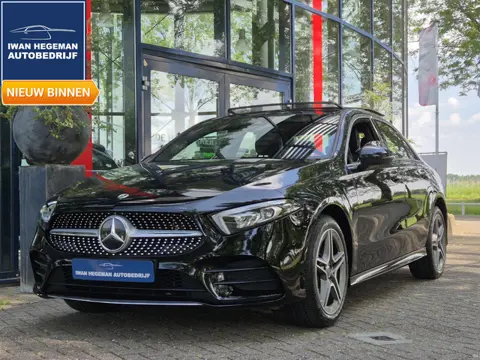 Mercedes-Benz A-klasse 250 e AMG Line | SOH 94,96% | Panoramadak | Climate control | LM Velgen | PDC