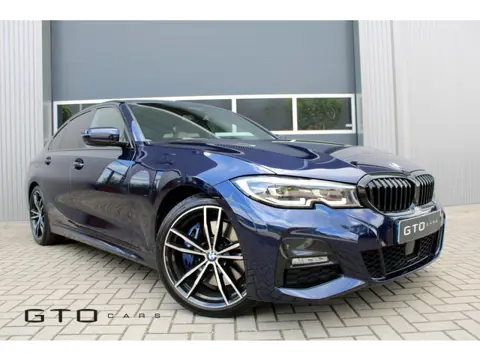 BMW 3-serie 330i High Executive Edition Harman Kardon | 360° Camera | HUD | Adaptief Onderstel