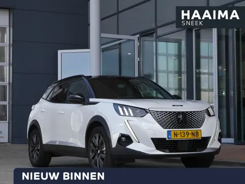 Peugeot e-2008 EV GT 50 kWh | Lage km.stand | Achteruitrijcamera | Stoelverwarming | Full led verlic