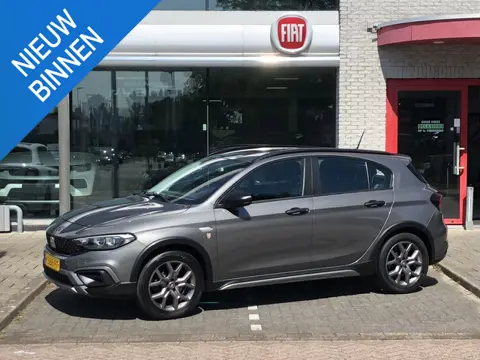 Fiat Tipo Cross 1.0 Turbo 100 City Cross CLIMATE|APPLE/ANDROID|TREKHAAK|CAMERA|DAB|17"