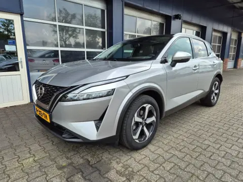 NISSAN QASHQAI 1.3 MHEV X TEKNA, Pano, Carplay, Trekhaak, 360 Camera, 1e eigenaar, ALL IN Prijs!