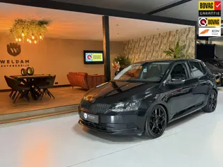 Skoda Fabia 1.2 TSI Monte Carlo|Black on Black|17" Velgen|Sport Diffuser|StoelVW|Navi|Cruise|Clima|R