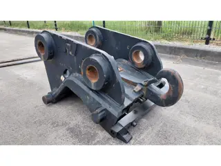 Verachtert Cat 318 320 323 325 quick coupler CW30 CW40