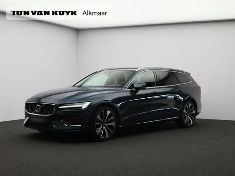 Volvo V60 2.0 B4 Inscription / 360 camera / Harman Kardon / Elek. verstelbare stoelen / Stoel+Stuurv