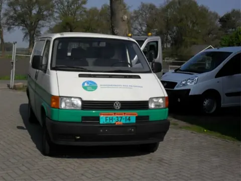 Gave VW Transporter, 5 Cylinder met Achterdeuren
