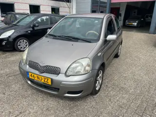 Toyota Yaris 1.3 VVT-i Sol