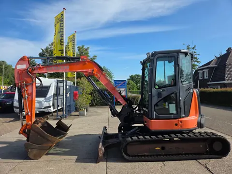 Hitachi ZX55U-5A CLR dealeronderhouden zeer net (bj 2015)