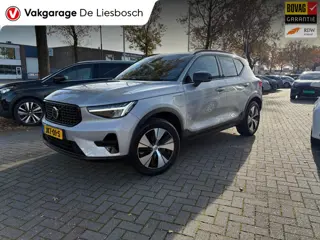 Volvo XC40 1.5 T4 Plug-in hybrid Plus Dark / Panorama-dak / Harman-Kardon / camera / stuur en stoel 