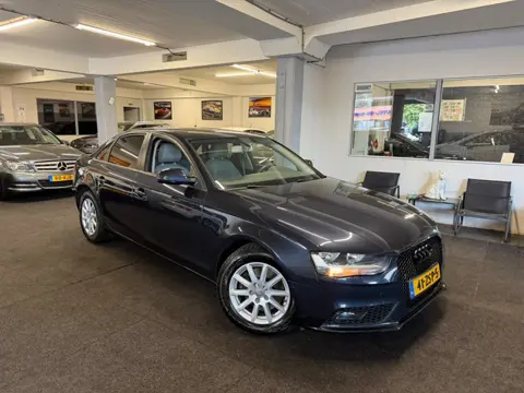 Audi A4 Limousine 1.8 TFSI *NAP*facelift*Sedan*2013