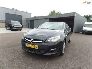Opel Astra 1.4 Turbo Sport MET GEBRUIKERS SPOREN AIRCO 2014