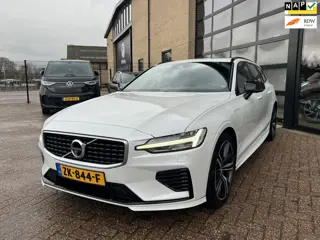 Volvo V60 T8 Twin Engine AWD R-Design, Panodak