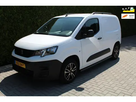 Peugeot Partner 1.5 BlueHDI Pro -- KM 49312 -- Airco --