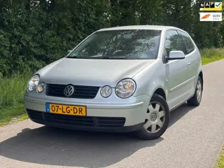 Volkswagen Polo 1.4-16V Highline | " 140.000 " KM + Cruise + Clima Nu € 1.750,- !!!