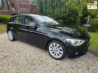 BMW 1-serie 116i Upgrade Edition XENON/leer/AIRCO