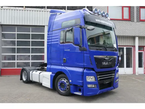 MAN TGX 18.500 XXL | Mega/Lowdeck | Lifting Fifth Wheel | 749782Km | 2018 | Retarder | 2 Tanks | Ful