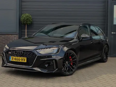 Audi A4 Avant 2.9 TFSI RS 4 quattro | Keramisch | RS dynamic | Bang & Olufsen 3D | HUD | ACC