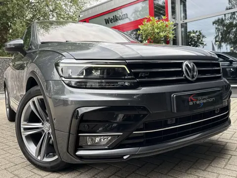 Volkswagen Tiguan 1.5 TSI ACT *!* R-LINE *!* PANODAK/ CAMERA/ VIRTUAL/ RADAR/ 19 INCH/ LED *!*