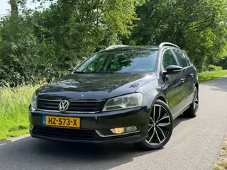 Volkswagen Passat Variant 2.0 TDI Highline BlueMotion | DSG + R-line + Cruise + Navi Nu € 6.975,-!!!