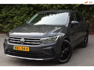 Volkswagen Tiguan 2.0 TSI 4Motion Urban Sport 190PK Automaat | Parkeercamera | Apple/Android Carplay
