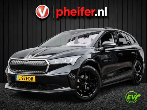 Škoda Enyaq iV 60 SOH 90% Panoramadak/ Stoel-stuurverwarming/ Camera/ Navigatie/ Carplay/ Memory/ Bl