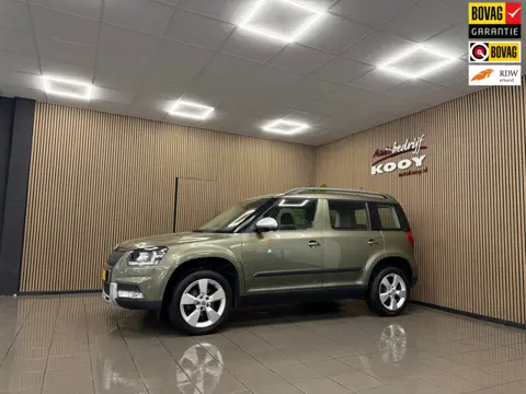 Skoda Yeti 1.4 TSI Greentech Ambition * Automaat / Trekhaak / Dealer onderhouden / Stoelverwarming *