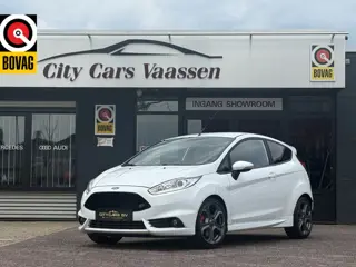 Ford Fiesta 1.6 ST2 182 pk navi climate ctr Recaro stoelen PDC a half leder dagrijverlichting led