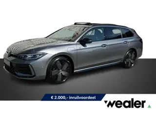 Volkswagen Passat Variant R-Line Edition 1.5 eHybrid 150 kW / 204 PK DSG | Black Style | Assistance 