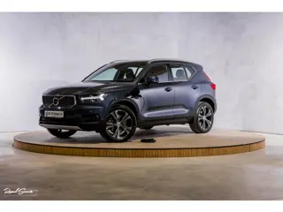 Volvo XC40 1.5 T5 Twin Engine Inscription | Zwenkbare trekhaak | Adaptieve cruise | Blis | Memory |