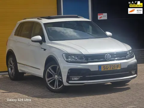 Volkswagen Tiguan 1.4 TSI R Line / Aut / NAP / Camera / Ecc / Elek Pakket / Acc / Digital Cockpit / 