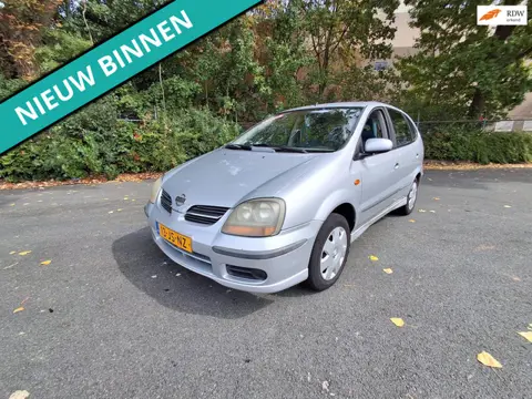 Nissan Almera Tino 1.8 Ambience LEUKE AUTO RIJDT EN SCHAKELT GOED