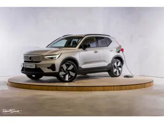 Volvo XC40 Recharge Ultimate 70 kWh | Panorama dak | Adaptieve cruise | Blis | Memory | Harman Kardo