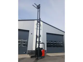 Linde RH14 Reachetruck 8.30m mast!!